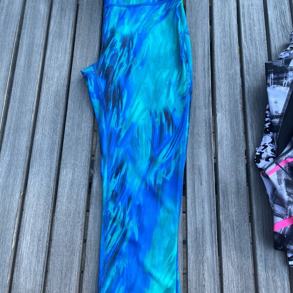 Capri workout leggings - Picture 2 of 2